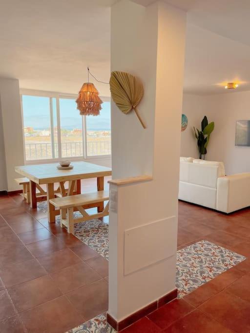 Apartamento Casa Bamboo Corralejo, Espacioso, Piscina Y Parking Exterior foto